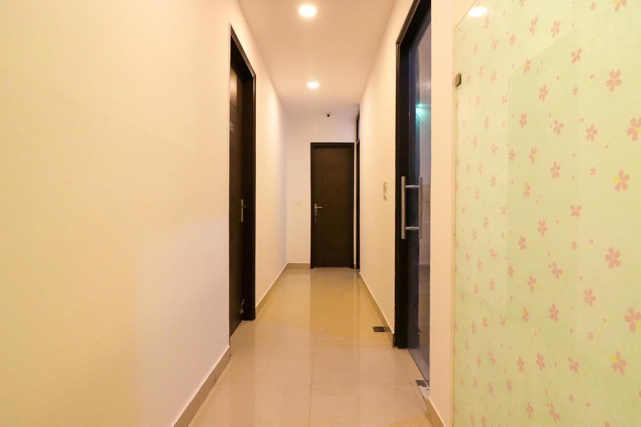 Hotel Oyo 63841 White Orchid Indraprastha Exterior foto